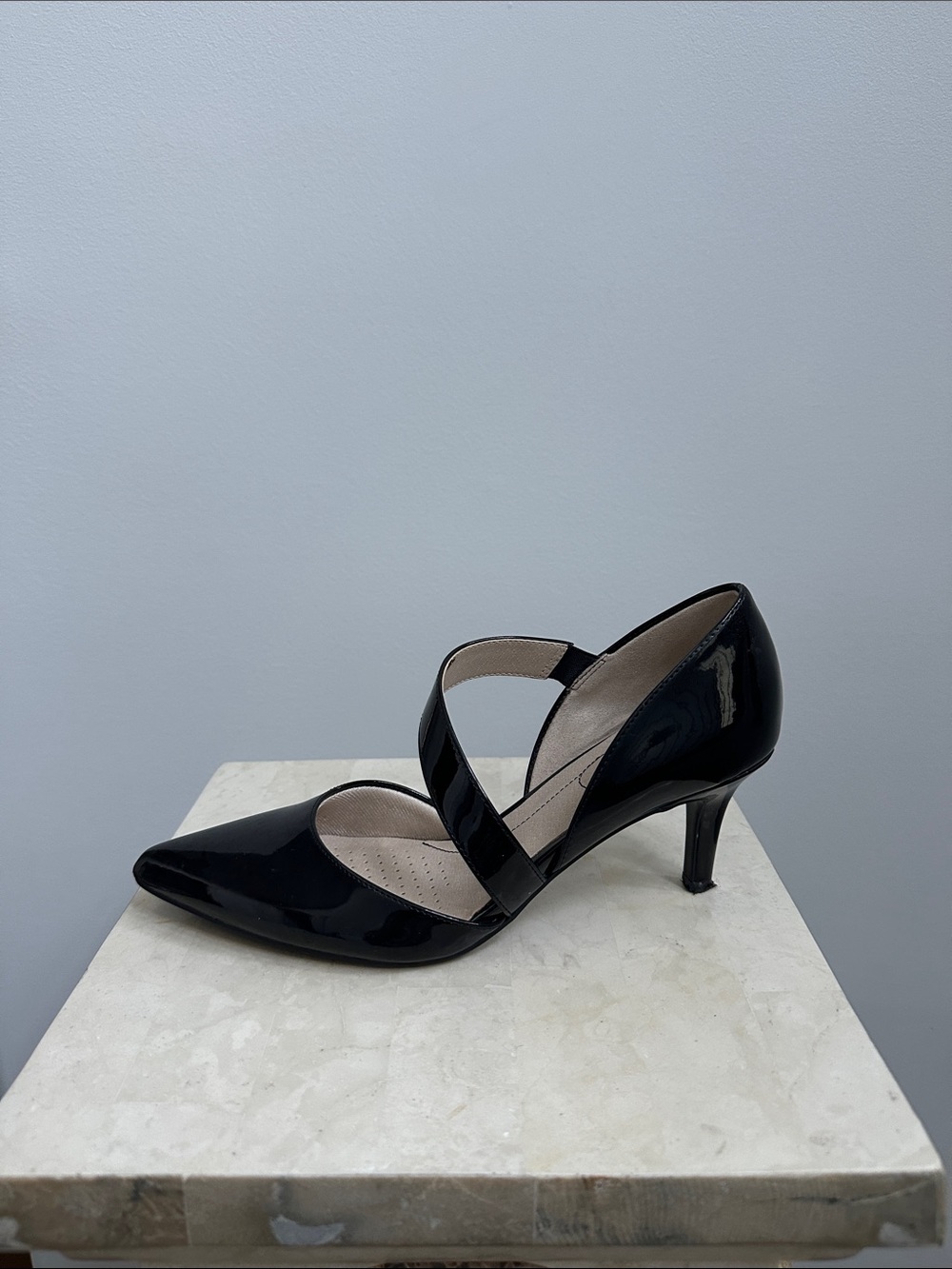 Life Stride Black Patent Pointed-Toe Cross-Strap Pump